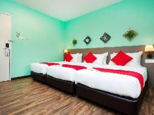 Dk Hotel Johor Bahru Oda fotoğraf